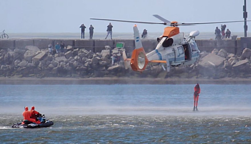 Puerto Quequén fue escenario de un simulacro de rescate de Prefectura