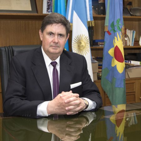 San Cayetano paga un bono extra de 100 mil pesos a sus municipales por recupero tras finalizar una obra de gas