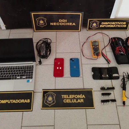 Allanaron una vivienda y recuperaron celulares robados