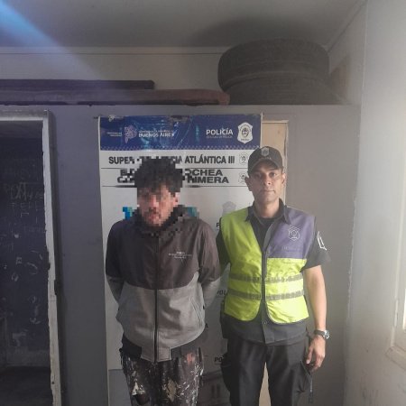 Allanamientos en Necochea: Detuvieron a un joven y recuperaron vehículos robados tras una investigación por robos armados