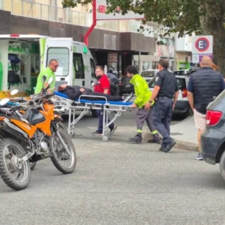 Una mujer resultó herida tras un choque en el centro