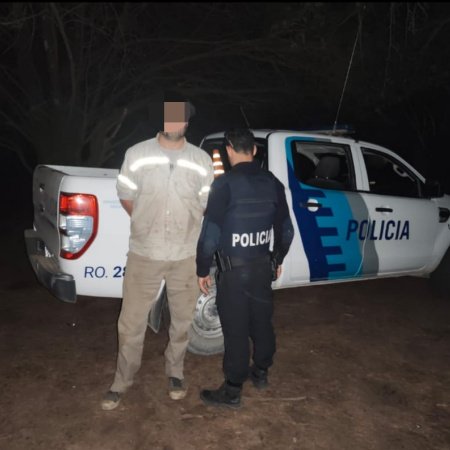 Allanamiento, armas sin numeración y un auto incendiado: Detuvieron a un hombre en Santamarina