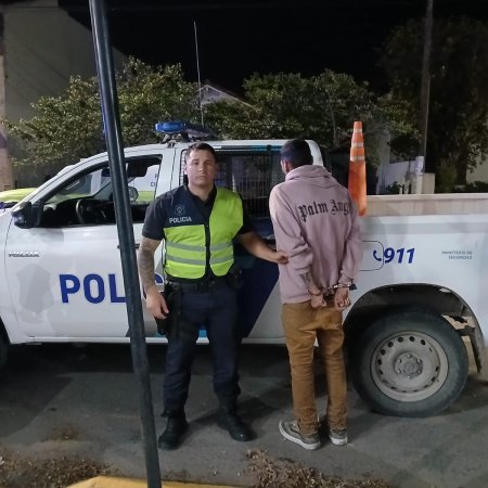 Intentó robar una camioneta en la Villa Balnearia y fue detenido en el acto