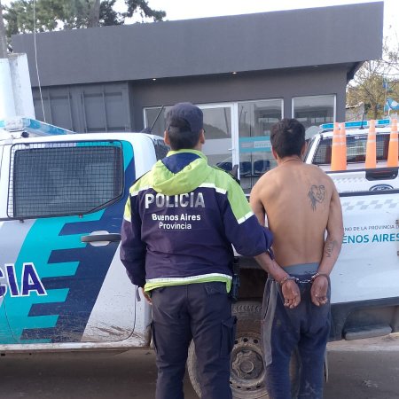 Intentó escapar por los techos luego de robar en una vivienda de Quequén