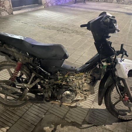 Circulaba en una moto con pedido de secuestro activo y fue aprehendido