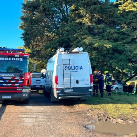 Tragedia en la Ruta 75: Un hombre de San Cayetano murió tras chocar su auto contra un árbol