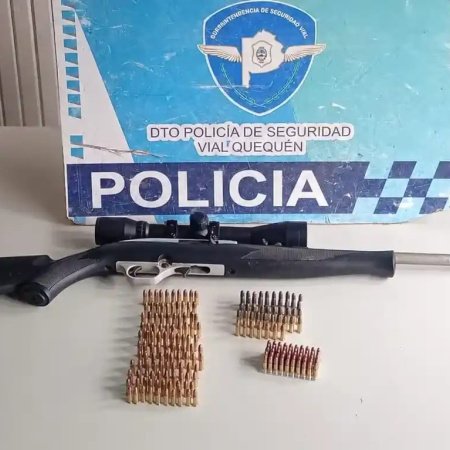Detuvieron a un hombre en ruta 228: Llevaba un rifle con mira telescópica listo para disparar