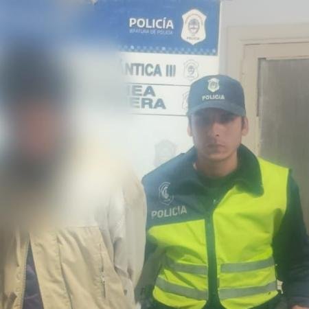 Detuvieron en Quequén a un hombre con pedido de captura por amenazas calificadas