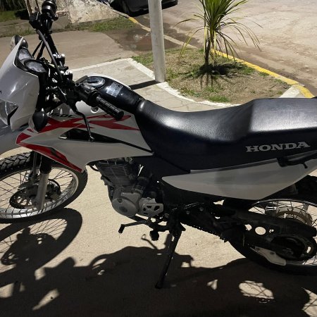 Detuvieron a un joven y secuestraron una moto con pedido de captura por robo