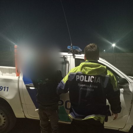 Aprehendieron a un joven en Quequén tras una persecución policial: Secuestraron un termotanque y otros objetos
