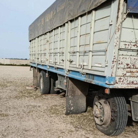 Crisis de seguridad: Le robaron 4 cubiertas a un acoplado en Quequén