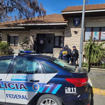 Detuvieron a un hombre en el Puerto acusado de narcomenudeo