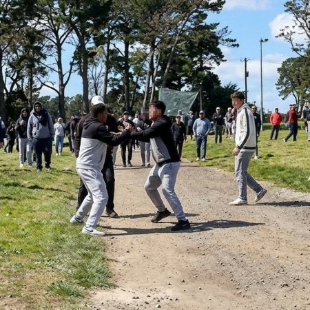 Balcarce: Cancelaron la Estudiantina 2026 tras una pelea multitudinaria y un adolescente apuñalado